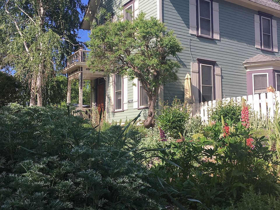 1st image of 605 W 32nd St
