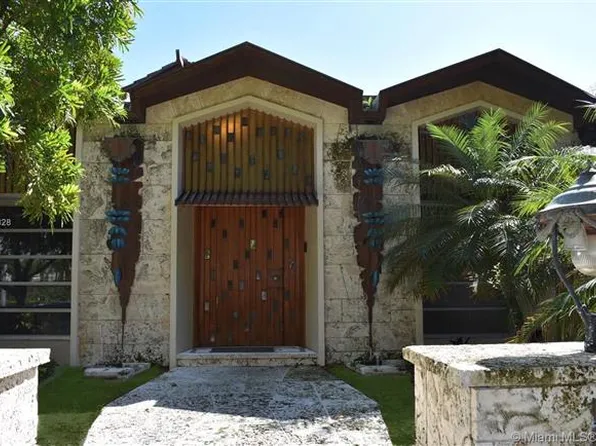 1625 Diplomat Pkwy, Hollywood, FL 33019