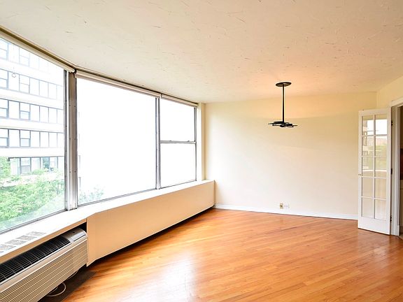 Dining Room, French Doors into Kitchen