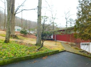 79 Grandview Dr, Ridgefield, CT 06877