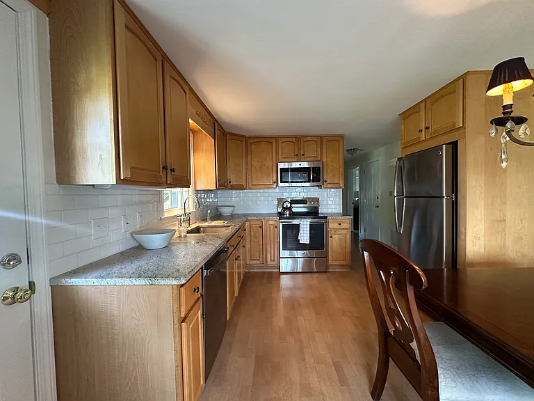 37 Summit St #1 — Photo 7