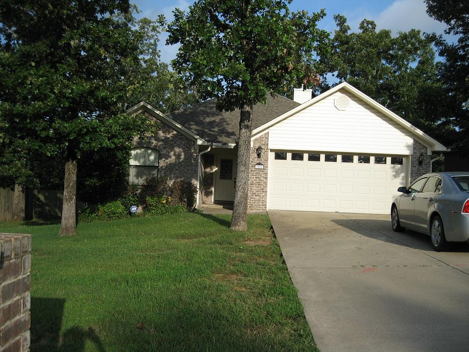 1st image of 1501 Bedford Dr