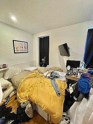 4th image of 326 E 78th St APT 22