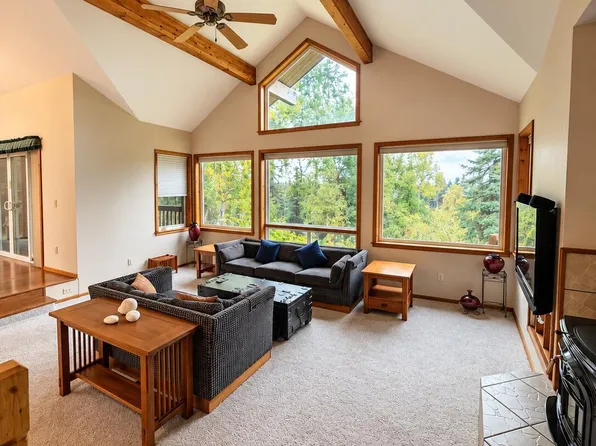 38131 Woods Dr, Kenai, AK 99611