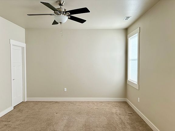 5th image of 4194 Bainbridge Cir