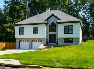 209 Tennis Court Ln NW, Kennesaw, GA 30144