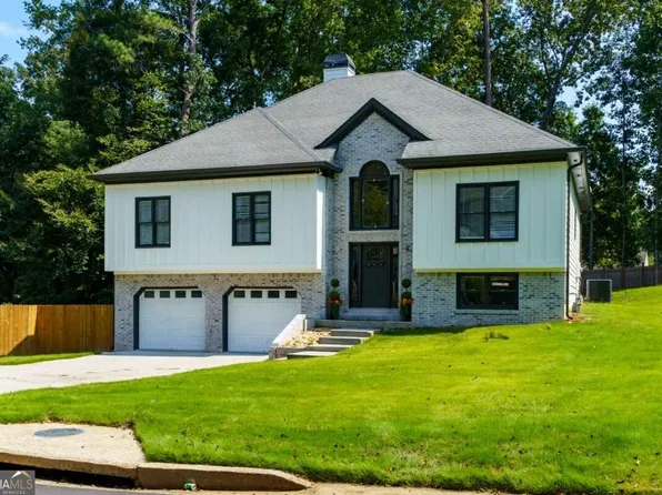 209 Tennis Court Ln NW, Kennesaw, GA 30144