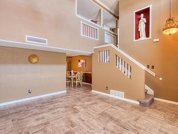 5th image of 4529 Loma Canada Ct