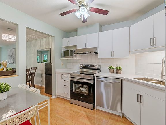 5th image of 9688 148th St #311