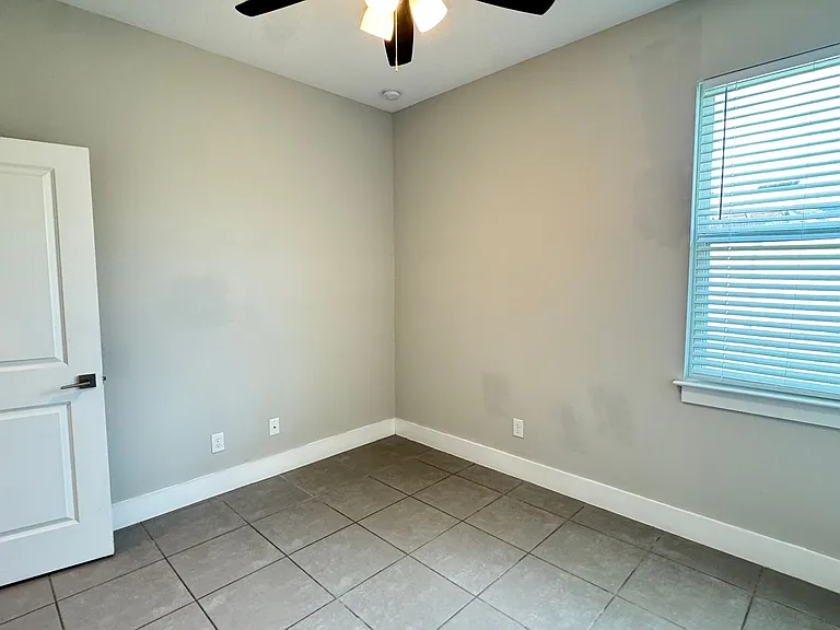 256 Hyacinth Ct — Photo 18
