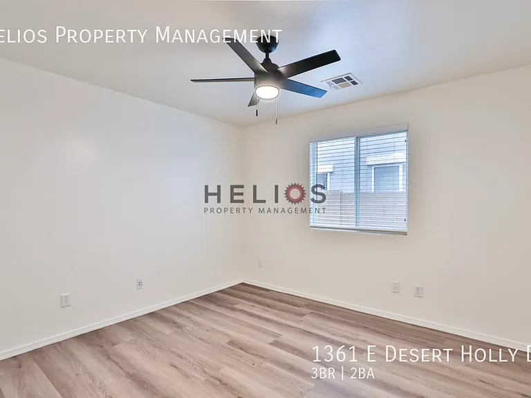 1361 E Desert Holly Dr — Photo 15