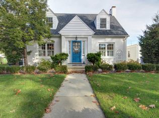 806 W William St, Champaign, IL