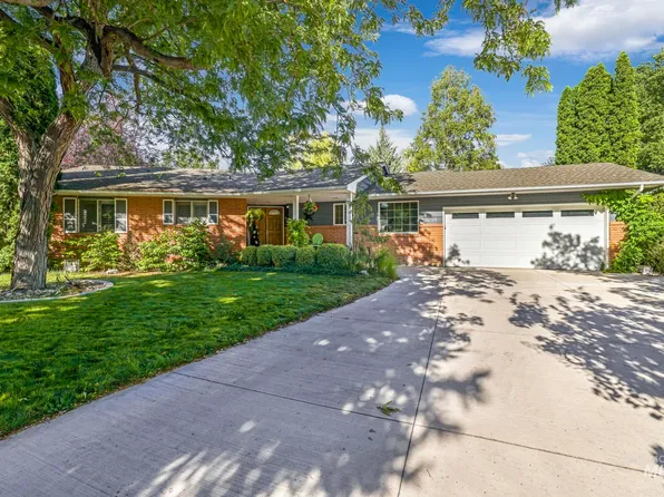 2155 Hillcrest Dr, Twin Falls, ID 83301