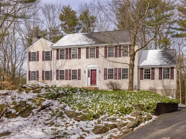 7 Cragmere Heights Road, Exeter, NH 03833
