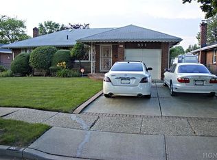 811 South Dr, Baldwin, NY 11510