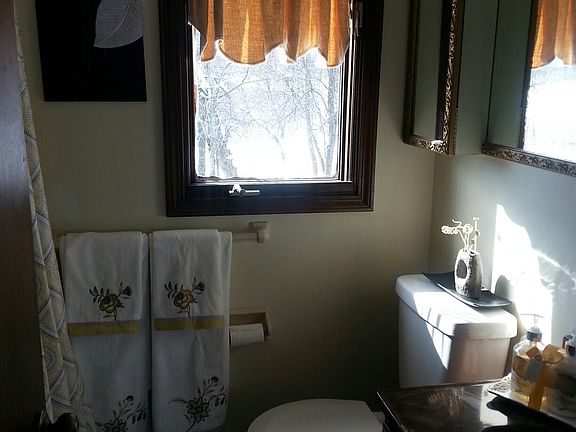 2nd image of 8947 Candlewood Ln