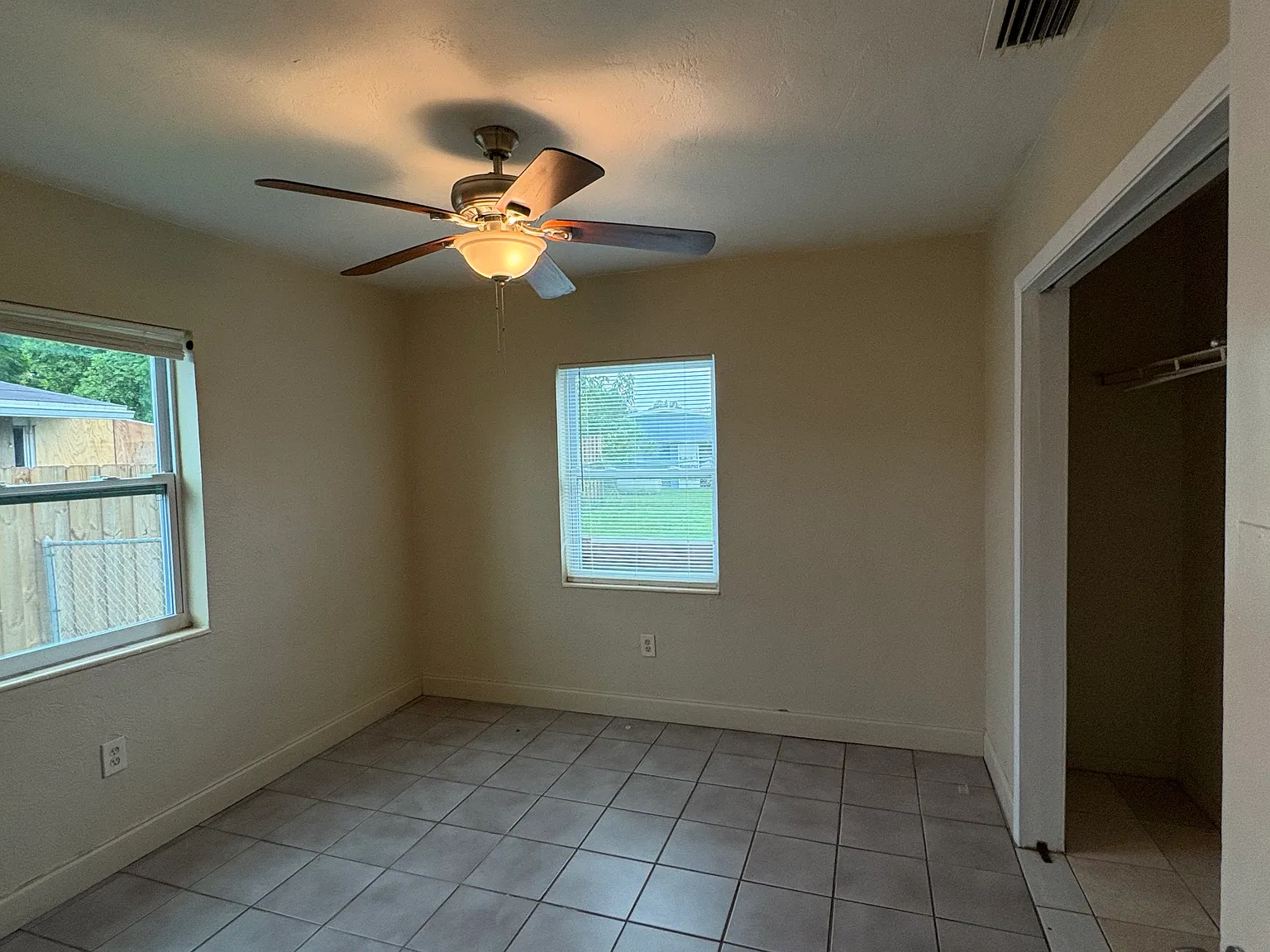 2 bed, 1031 sqft, $1,450 — Photo 4