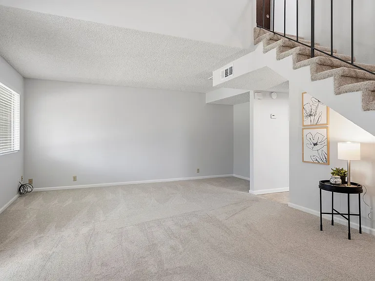7235 Cinnamon Cir — Photo 4