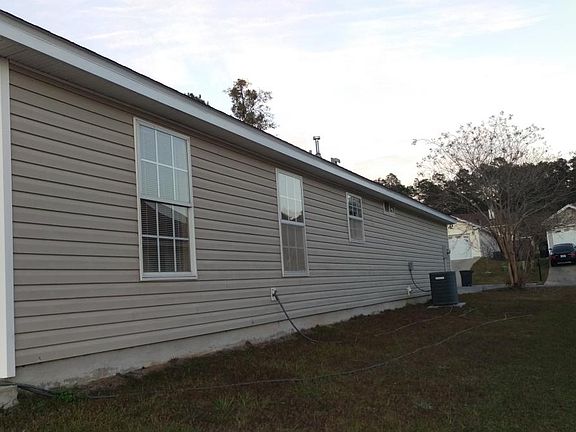 3rd image of 3600 Clear Creek Dr