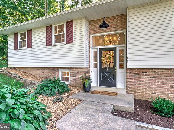 5th image of 124 Oakridge Dr