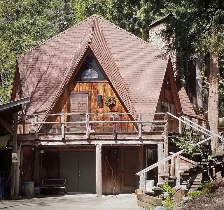 Front w concrete drive