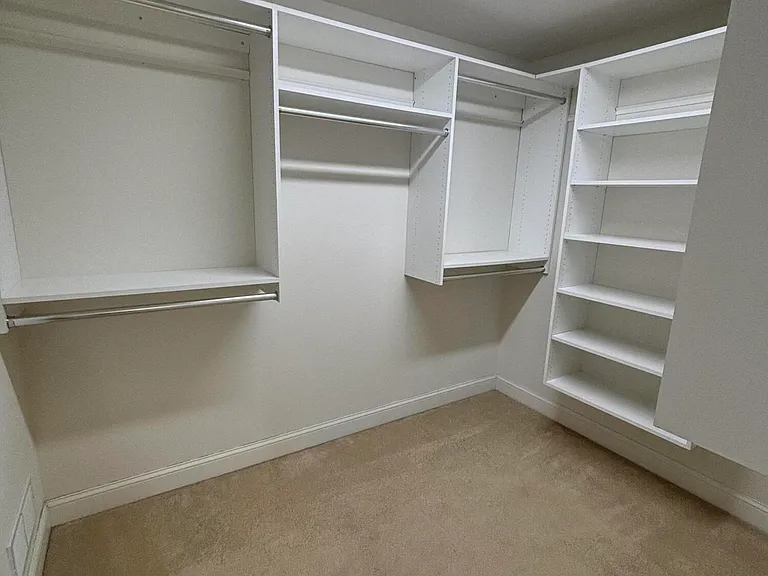 1803 Robinson Close — Photo 14