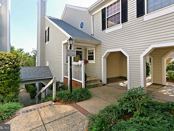 4th image of 2907 S Woodley St #2