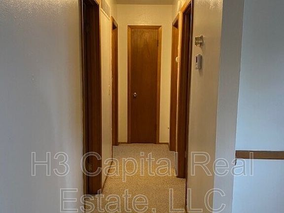 3rd image of 2542 Buenger Blvd