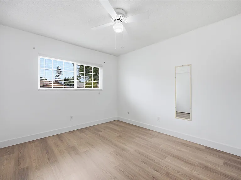 4709 Pinecastle Ave — Photo 24