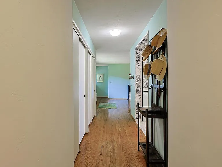 610 Country Club Ln — Photo 36
