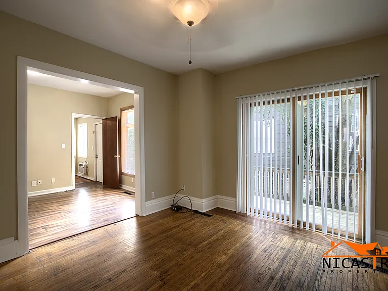 2254 Indianola Ave — Photo 18