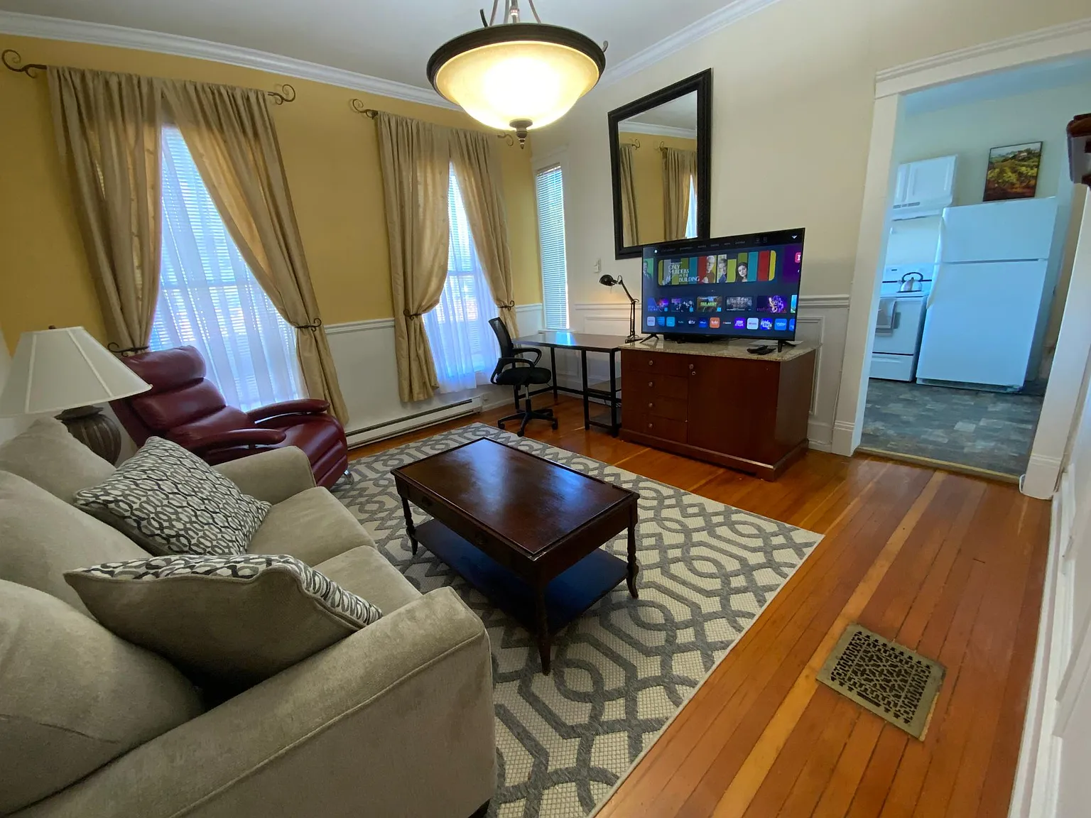 2619 Baker Ave — Photo 4