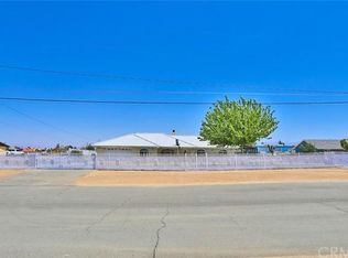 10621 10th Ave, Hesperia, CA 92345