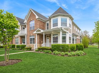 1414 Cornerstone Pl, Schaumburg, IL 60193