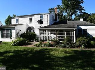 2407 Ivanhoe Ln, Wilmington, DE 19808
