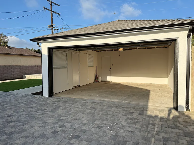 15502 Ermanita Ave — Photo 22