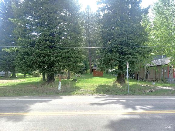 3rd image of 1411 Roosevelt Ave