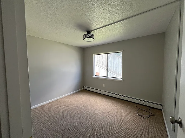 92 Wakelee Rd #D — Photo 16