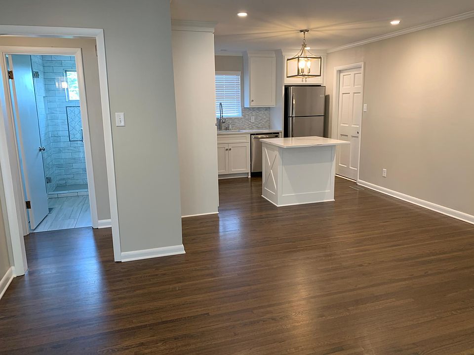 1st image of 5 Garfield Cir #A