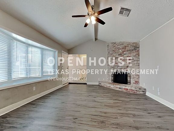 3rd image of 13627 Montaigne Dr