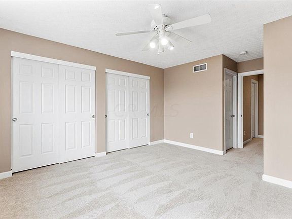 4th image of 5709 Apricot Ln #94D
