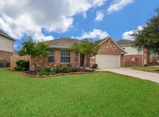 19326 Laguna Woods Dr, Tomball, TX 77375