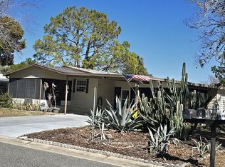 1200 Lake Dr, Grand Island, FL 32735