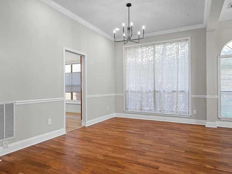 1324 Winnipeg Dr — Photo 33