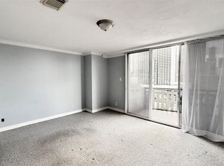 2016 Main St APT 1113, Houston, TX 77002