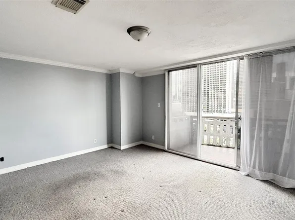 2016 Main St APT 1113, Houston, TX 77002