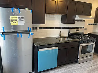 70 Zabriskie Street, #2