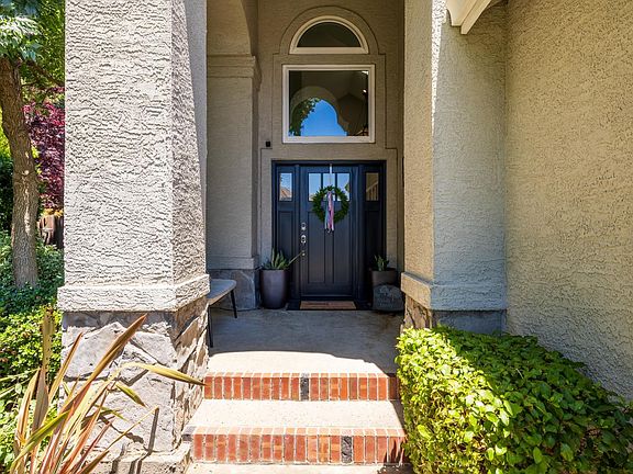 5th image of 311 Russi Ct