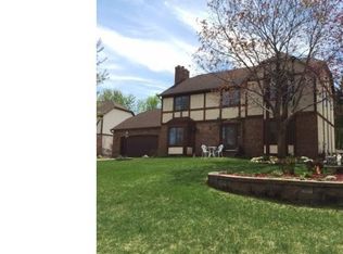 6953 Wyndham Bay, Woodbury, MN 55125