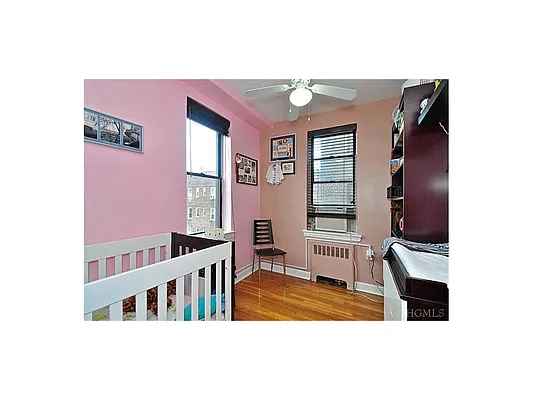 Sold by Re/Max In The City | media 8